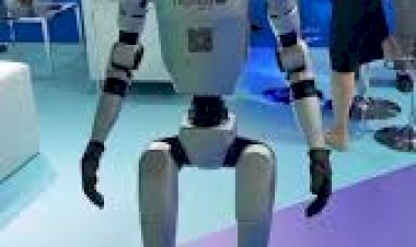 Ai Humanoid Robot Event Rent 8122540589 school college University expo New corporate Event India